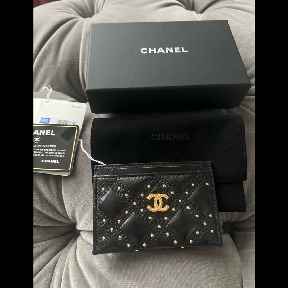 Chanel limited addition card holder